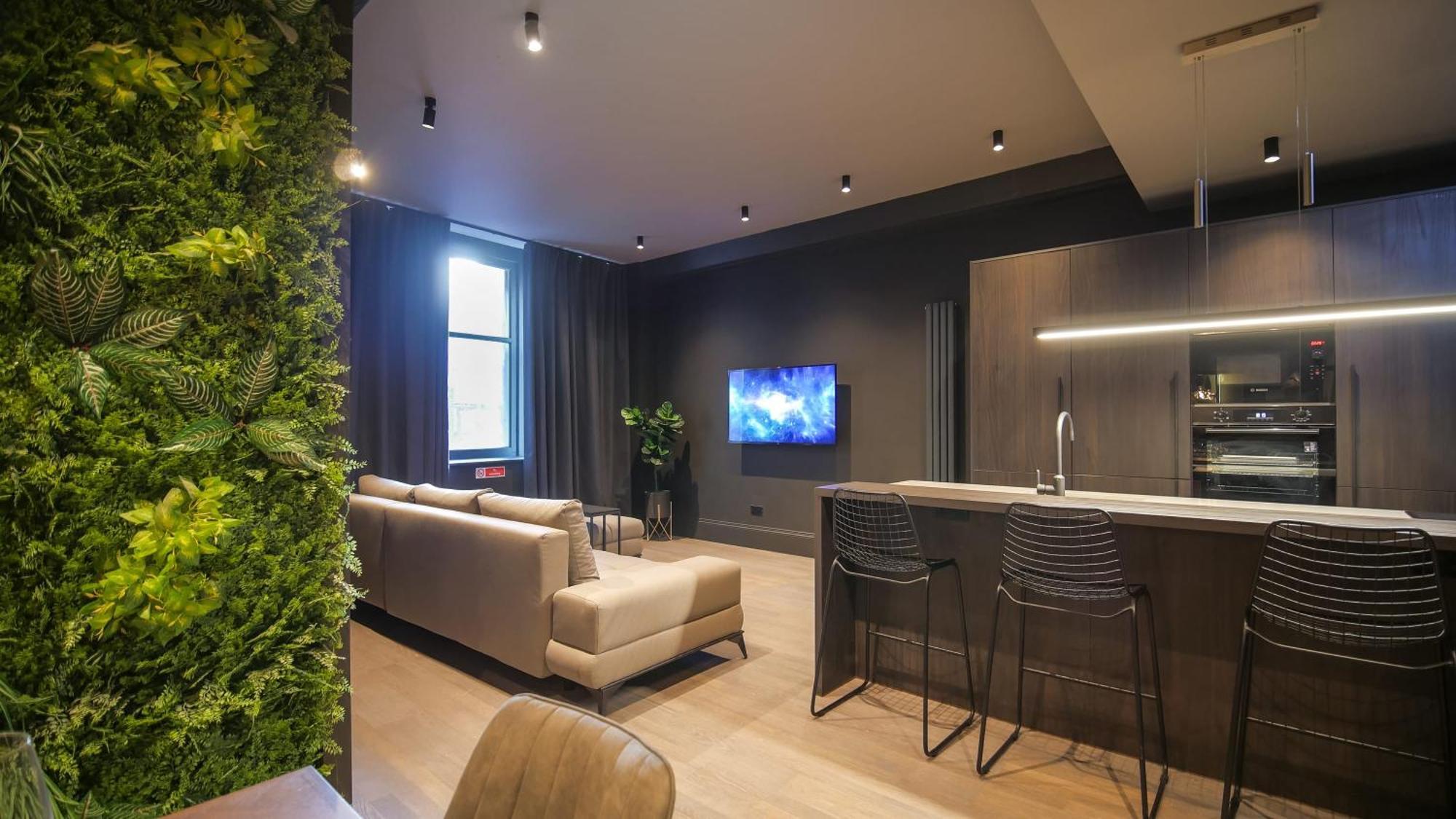 Midnight By The Heim Residences Manchester Exterior photo